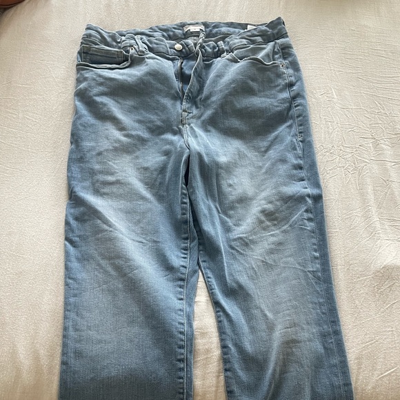 Good American Size 16 - Picture 2 of 3